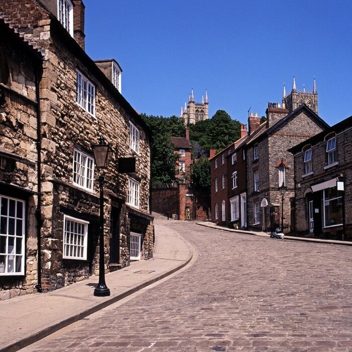 Image of steep hill street in Lincoln
