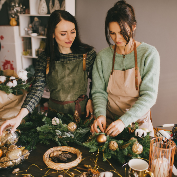 Give back to your community and shop local this Christmas